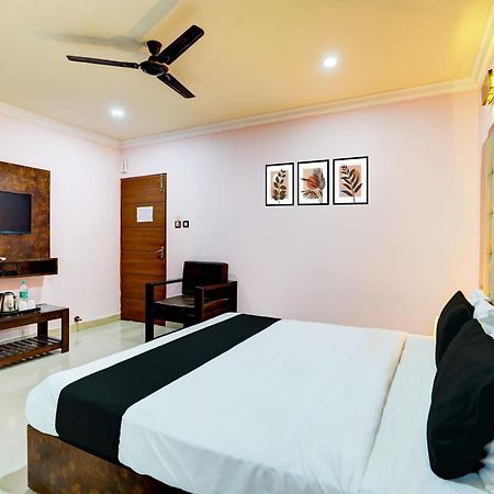 Super Townhouse Mg Road Near Commercial Street Bangalore Exterior foto